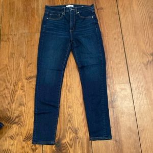 Loft skinny size 4